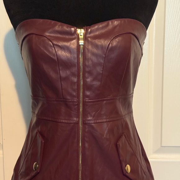 Elegant Burgundy Strapless Mini Dress - Picture 2 of 6